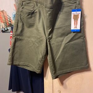 Walking shorts